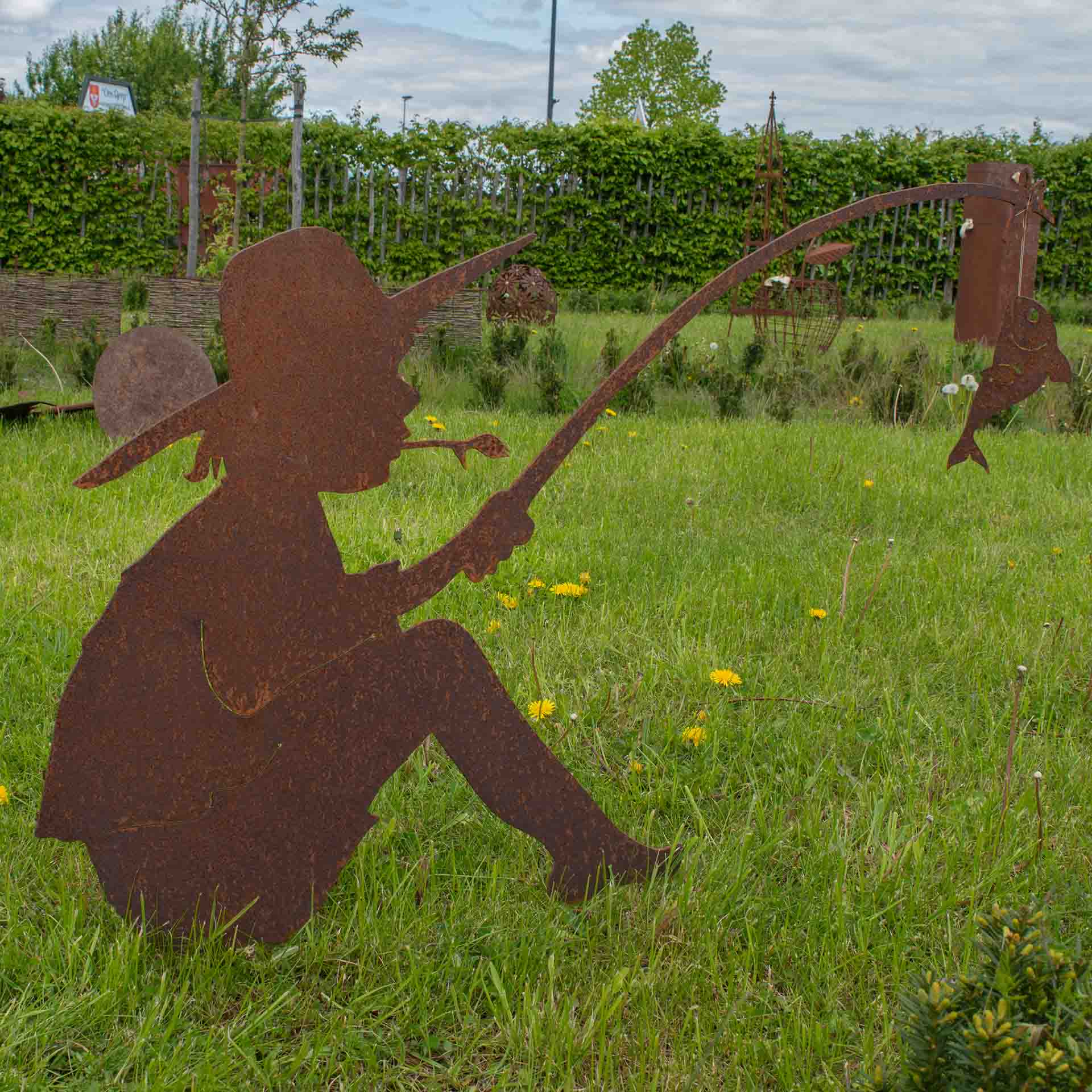 Angler mit Fisch auf kurzem Stab, ca. 70x100cm, Edelrost,  Rost Deko